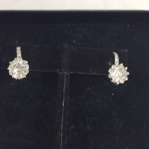Jewelry - Silver Stud Earrings hoop new, never worn